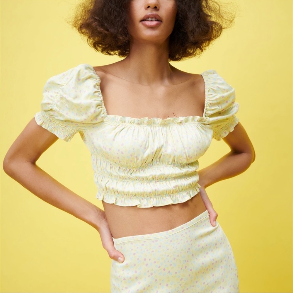 Zara NEW! Smocked Yellow Crop Top SZM